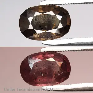 2.26ct ETW Color Change Garnet Gemstone – Oval Cut