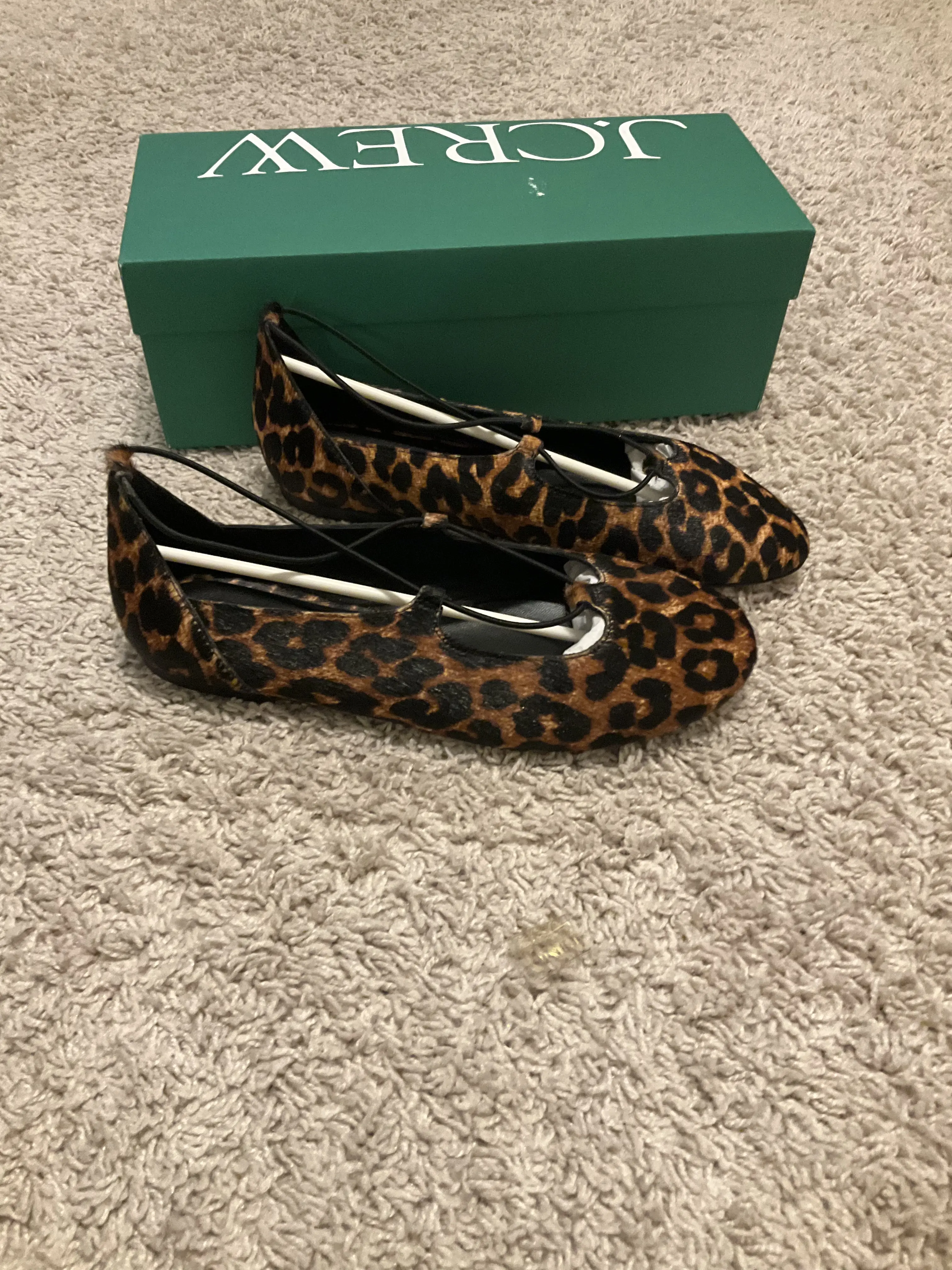j.crew andi strappy ballet flats in printed calf hair. size: 7,5M. color: classic leopard v3 tan. item # cm909. 