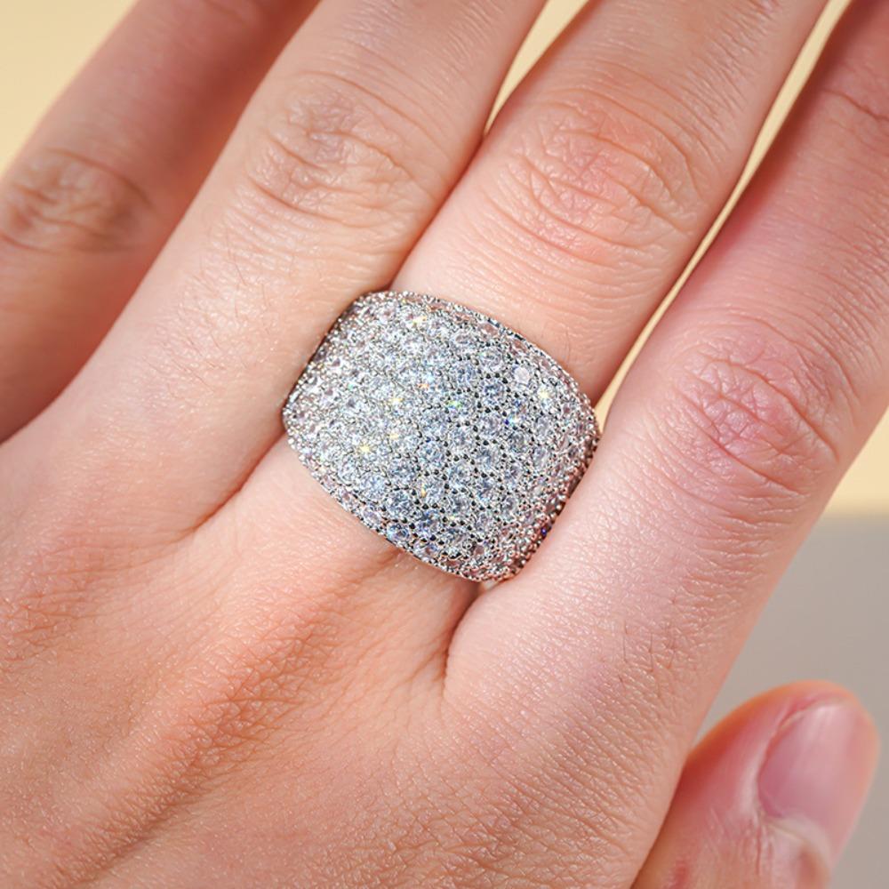 1 Piece Women's Wide Band Statement Ring with Dazzling Synthetic Zirconia Suitable for Proposal Engagement Wedding Daily Party Valentine's Day Christmas Unisex Fashion Accessory