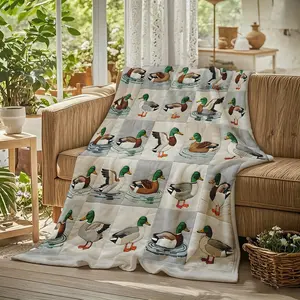 1 piece of quilted parquet swatting in the water and mallard printed flannel blanket Gentle Soft Blanket is soft, warm and versatile. It is suitable for sofa beds, office camping, all-season gifts