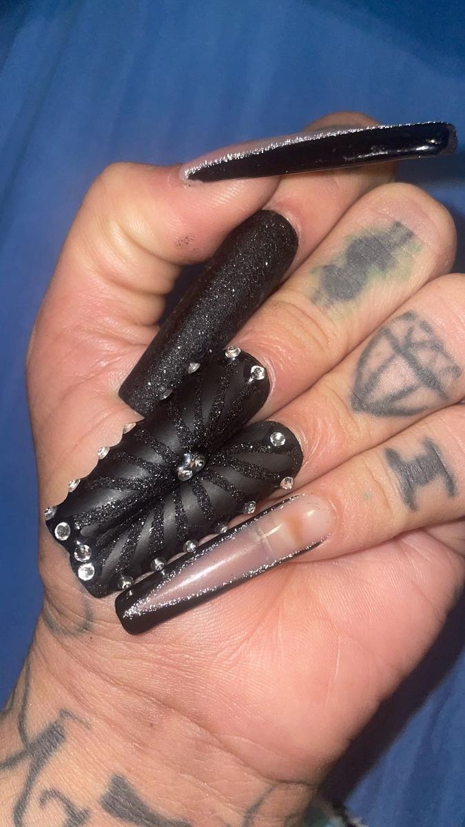 Item: H79, Nail Bed: M