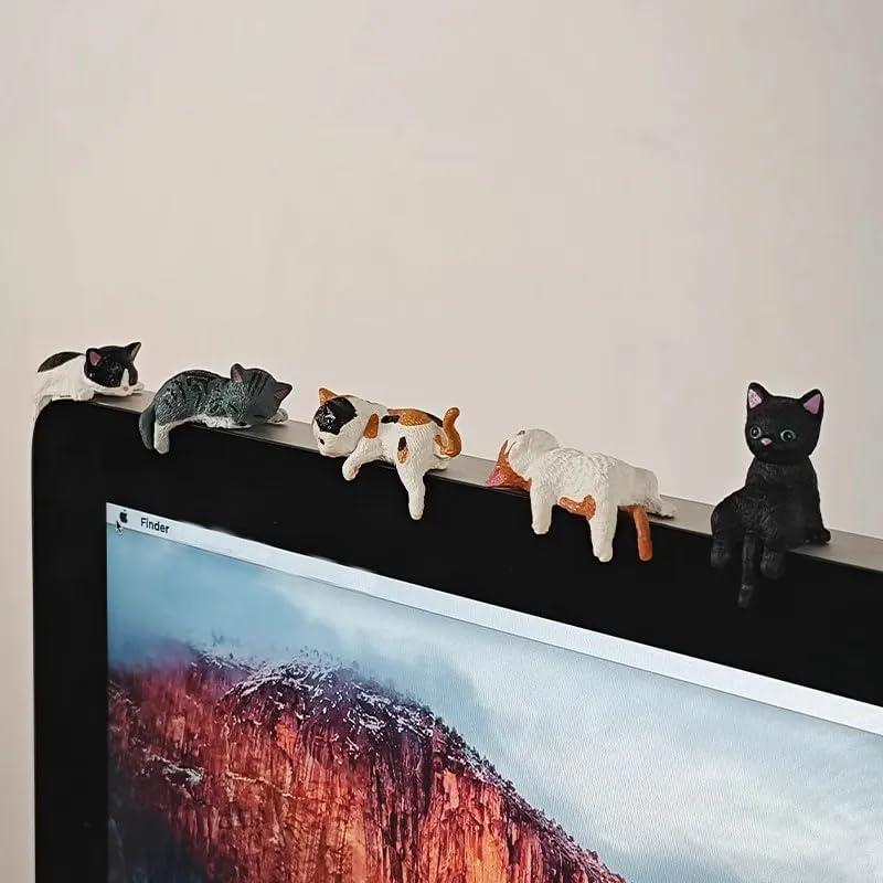 MUNBYN   Valentine' s Day Gifts - 2026 Mini Cat Desk Figurines Set of 5 Resin Multi-Pose Cute Cartoon-Style Kitty Desk Companions for Home Offices & Cubicles