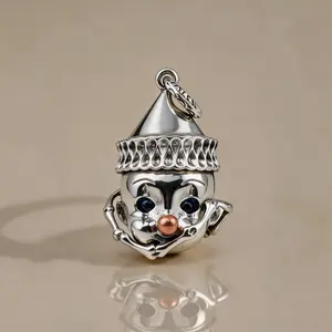 Retro Clown Pendant Whimsical Cute Design | Trendy Statement Necklace Ideal Gift for Friends & Family