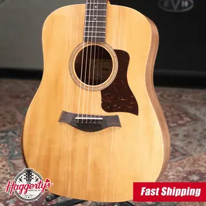 Taylor Academy 10e Dreadnought Acoustic/Electric Guitar with Gig Bag