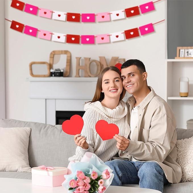 Valentine's Day Decoration Heart Envelope Garland Love Letter Banner Felt Heart Garland Banner Hanging Heart Decorations Rustic Farmhouse Hanging Decor for Wedding Anniversary Gothic Bridal Shower Party Fireplace Mantle Wall Door Room Bedroom Home Decor