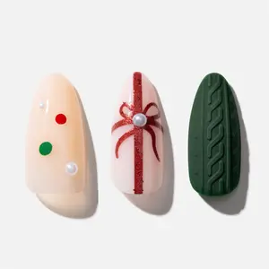 Mistletoe Magic 3-Piece Press-On Bundle Mistletoe Magic 3-Piece Press-On Bundle