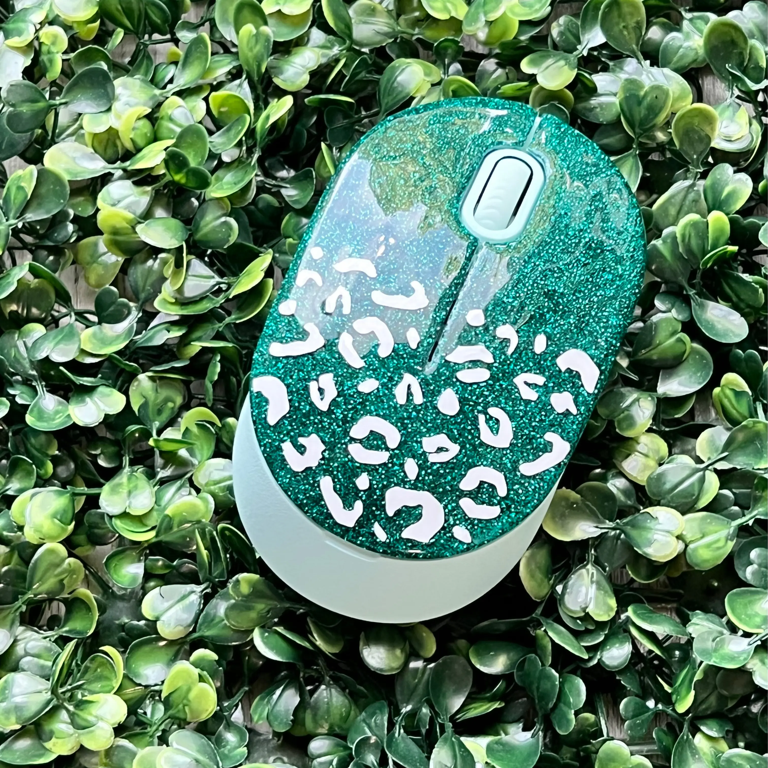 DISCOUNTED Glitter Bluetooth Mouse DISCOUNTED Glitter Bluetooth Mouse