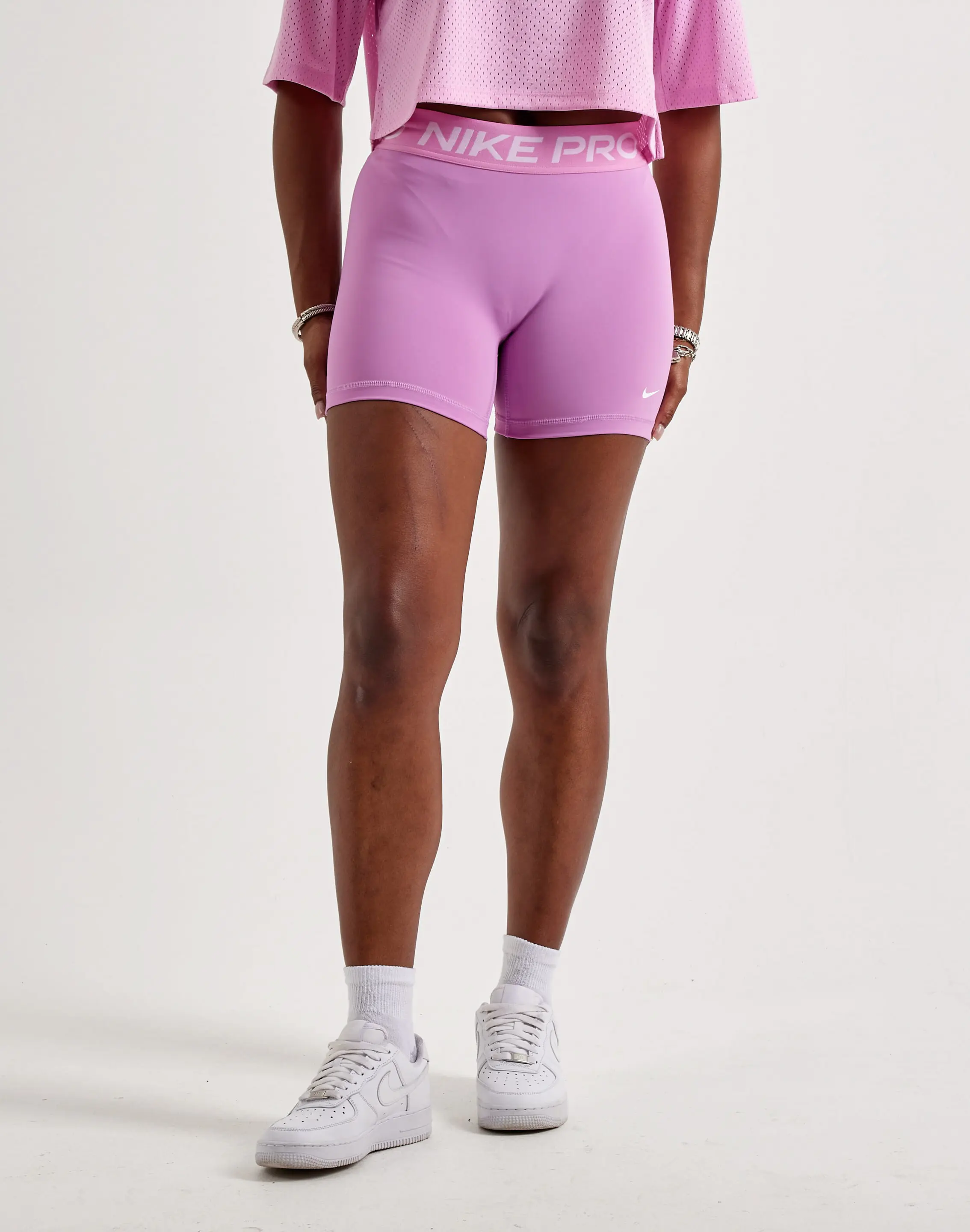 Womens Nike Pro 365 Mid-Rise Shorts