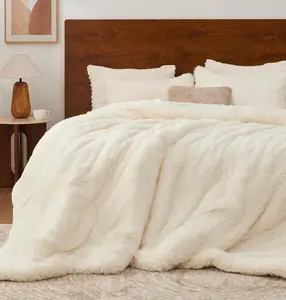 White Fluffy Comforter Set Queen Size, Fuzzy Faux Fur Comforter Bedding Set, Ultra Soft and Warm Winter Shaggy Bed Set (1 Comforter & 2 Pillowcases) as Gifts for Women