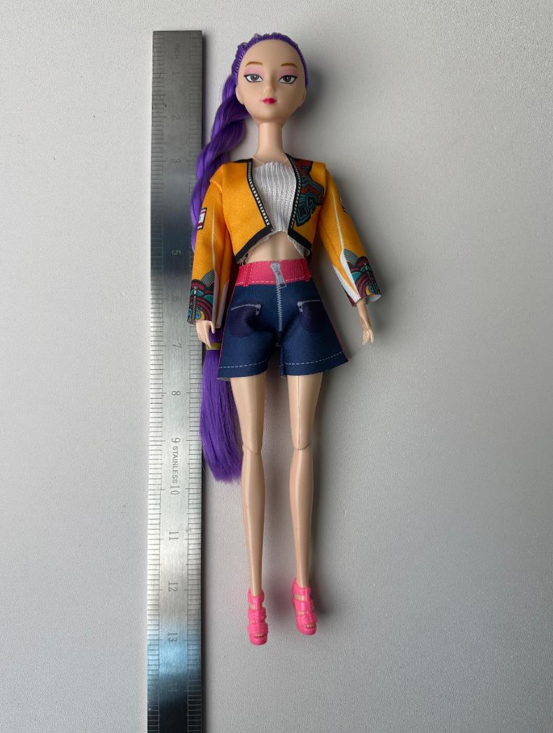 K-POP Mystic Guardians Vinyl Figurine Cute Idol Character Collectible Toy Gift for Fans Kids 13×7.5×2 inch Durable PVC Anime Model Doll Safe for Younger Audiences New Year & Birthday Gift