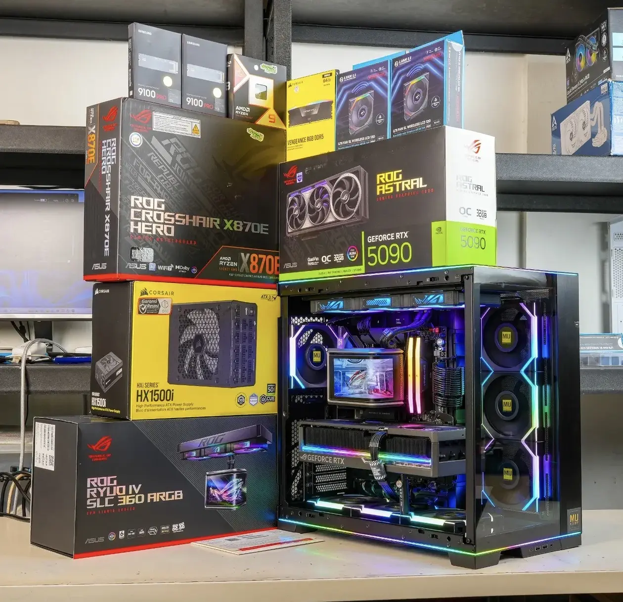 AMD Ryzen 9 9950X3D Box + VGA ROG ASTRAL GEFORCE RTX 5090 32GB GDDR7