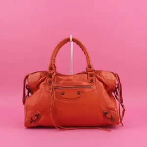 Pre-owned Balanciaga leather Shoulder Bags Balenciaga City Bag Orange Leather