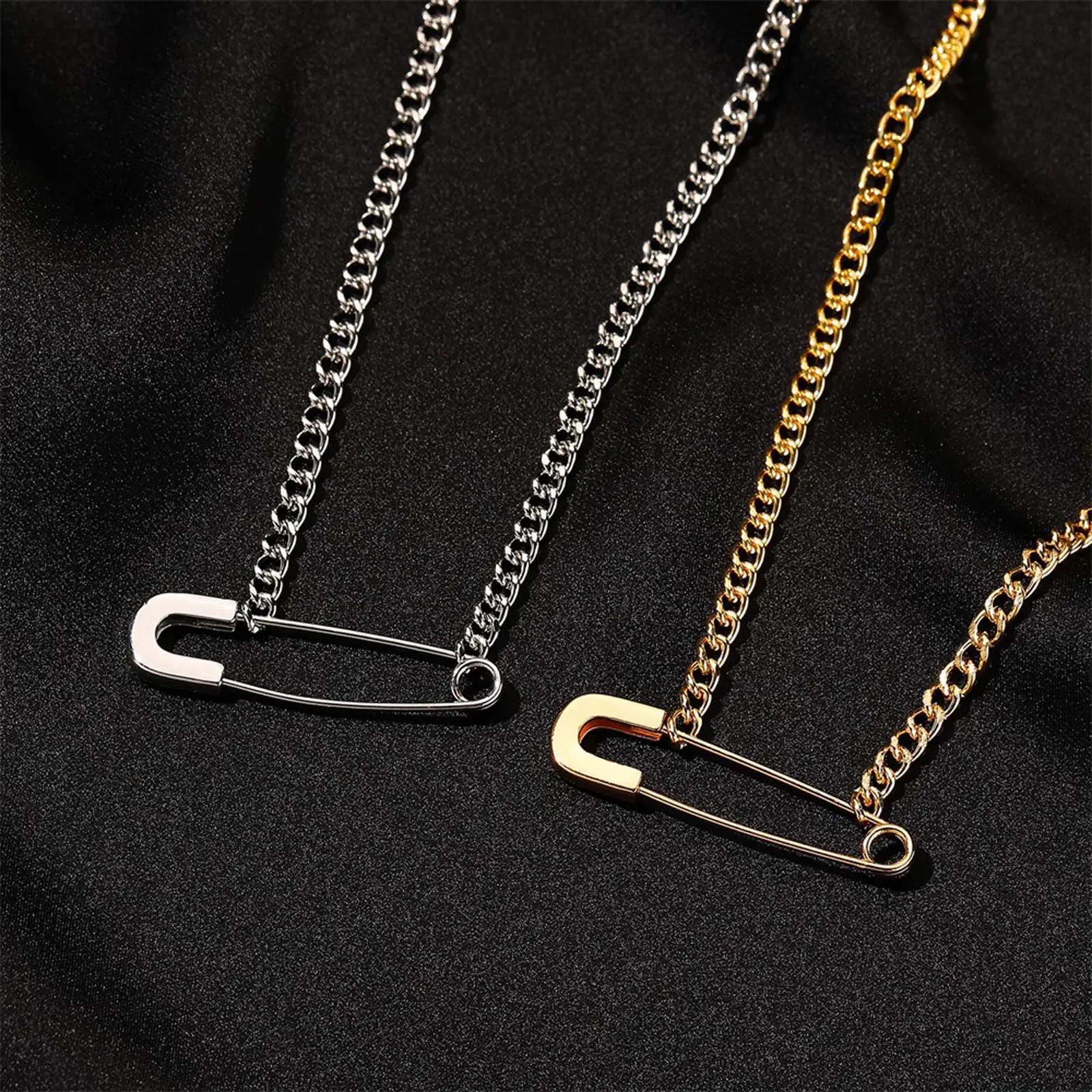 Unisex Paper Clip Shape Artificial Gemstone Alloy Safety Pin Necklace - Modern Edgy Casual Style, 46cm/18.1in Metal Coating Versatile Daily Chain, Women's Adult Jewelry, Couple Birthday Gift
