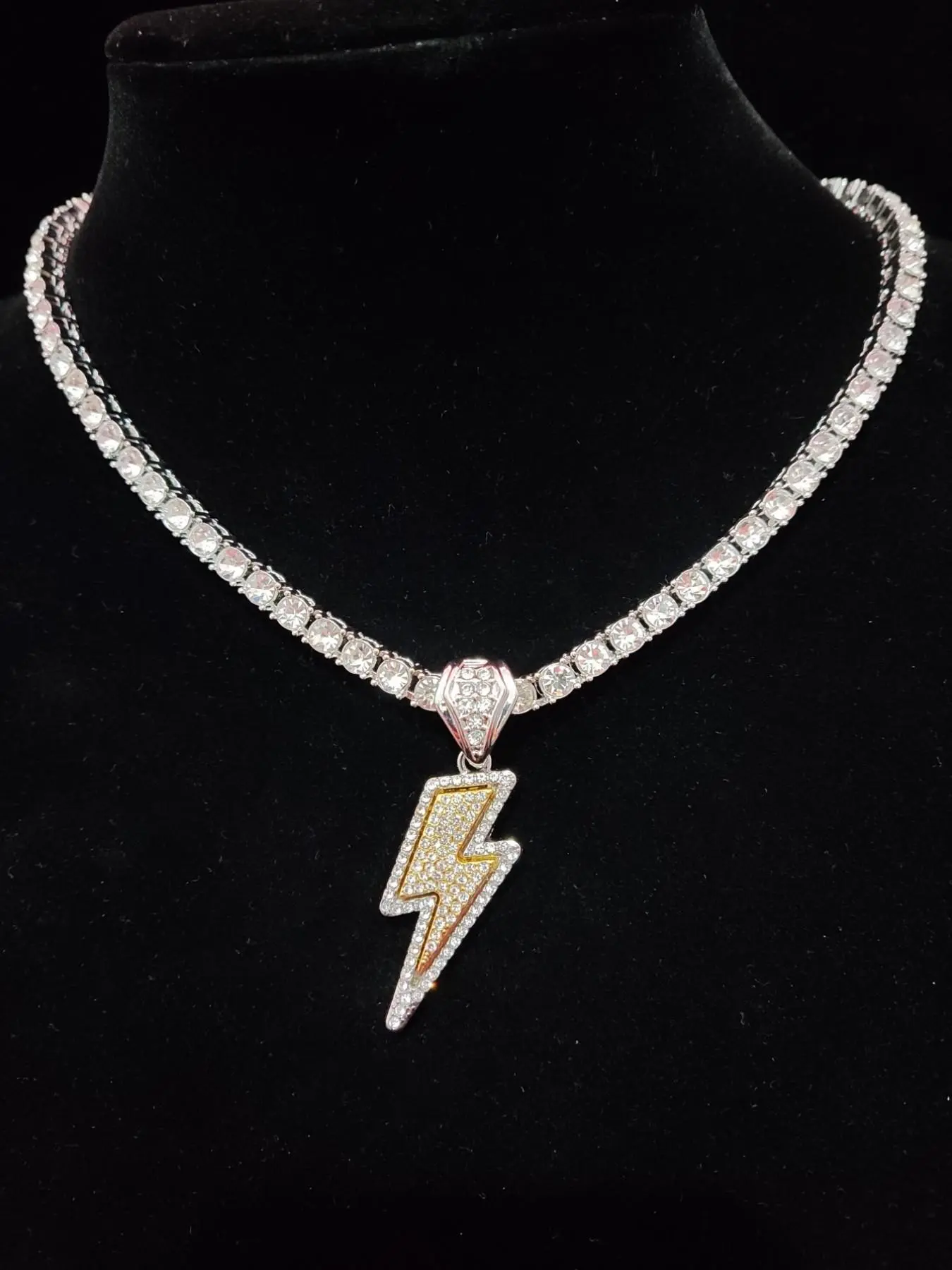 Y2K Trendy Rhinestone Lightning Shaped Pendant Chain Necklace for Men & Women, Hip Hop Street Jewelry As Gift, Fashion Cute Jewelry for Daily Outfit, Zinc Alloy Craftsmanship