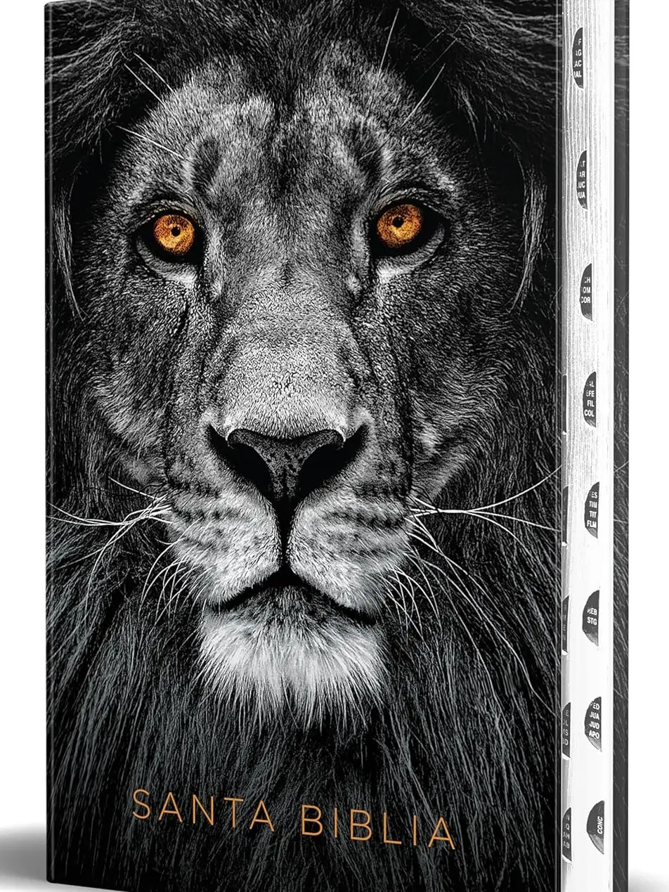 RVR 1960 Spanish Bible Special Edition - 13.6 cm x 20.3 cm Handy Size, 1216 Pages, Large Print Hard Cover, Lion of Judah Design, Index Included - Ideal for Birthday, Baptism Gifting