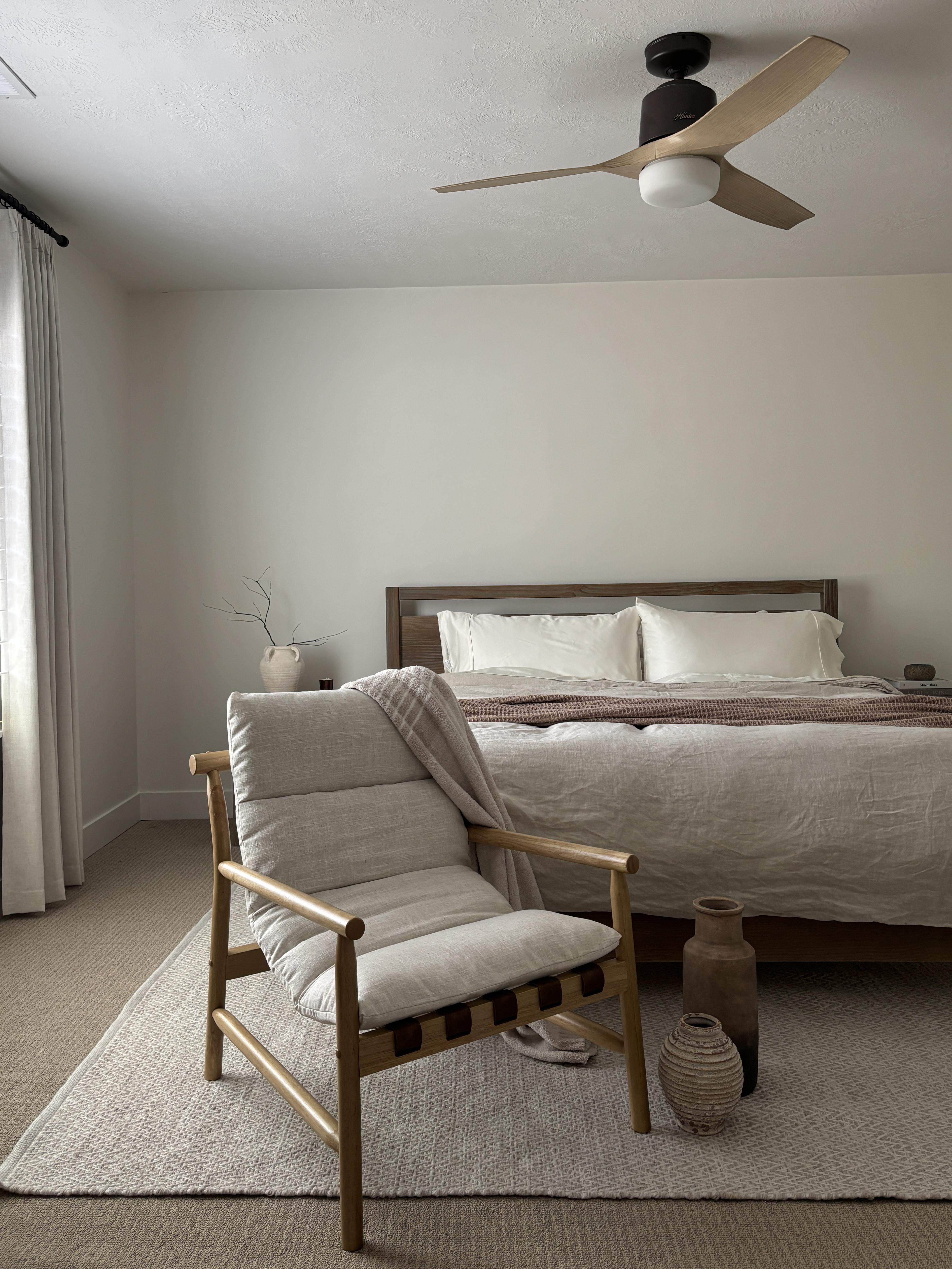 DAYALANE Mid Century Modern Beth Sling Accent Chair Living Room Chair with Solid Wood Frame Comfy Upholstered Single Sofa Armchair for Reception Bedroom Reading Beige