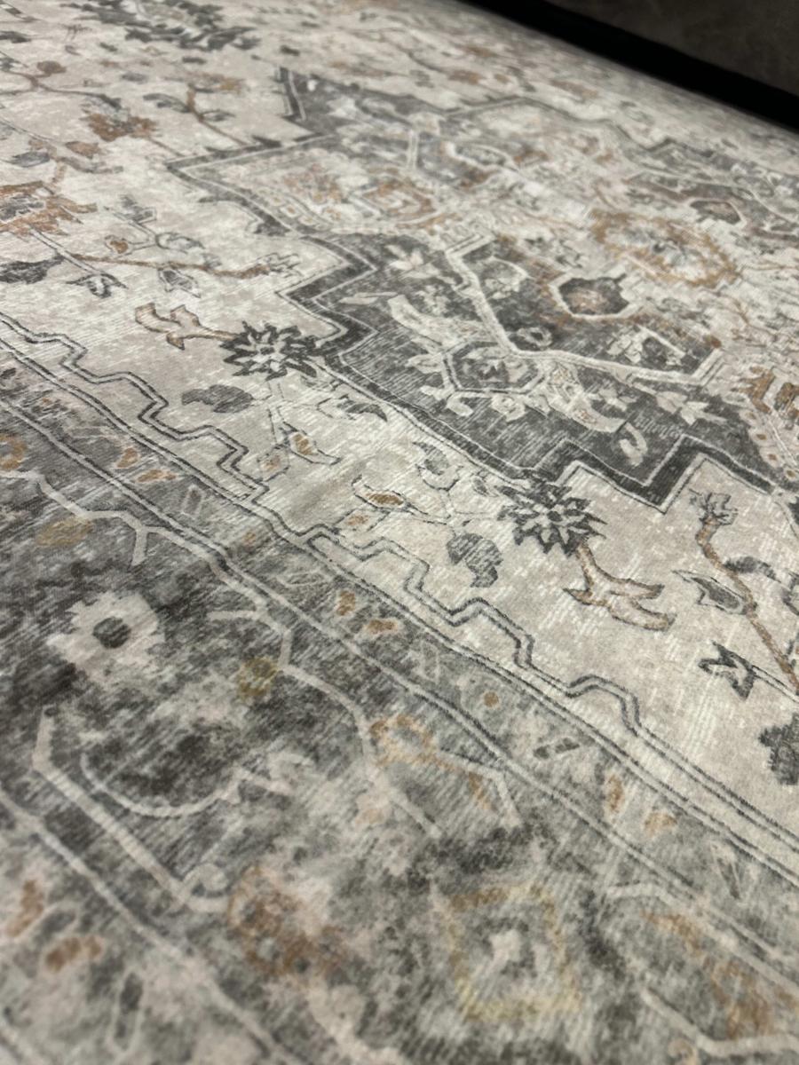 Item: Light Taupe Brown, 5X7