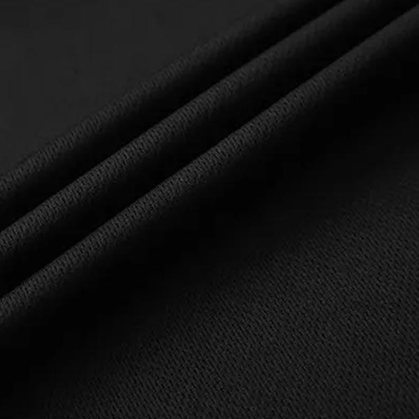 Five-piece men’s casual short-sleeve polo set—quick-dry golf and tennis shirts, comfortable riding wear, stylish men’s sportswear—ideal for casual gatherings, vacations, and travel; contrast color design at the neckline and cuffs.