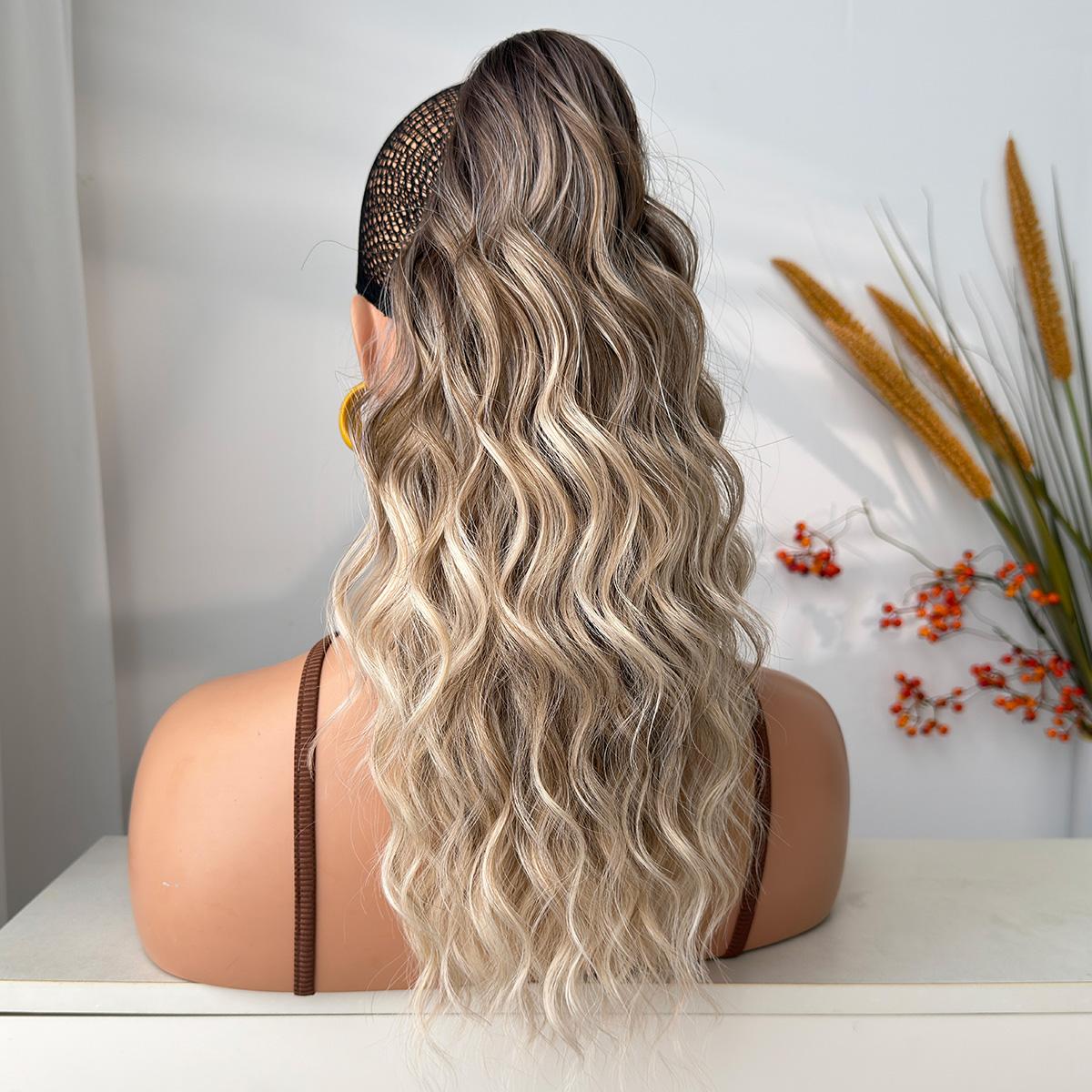 HEYPINK Short Claw Ponytail Extension - 18in Black-Brown Ombre Water Wave, Heat-Resistant Synthetic Fiber Hairpiece with Hair Transition for Women, Party & Daily Use