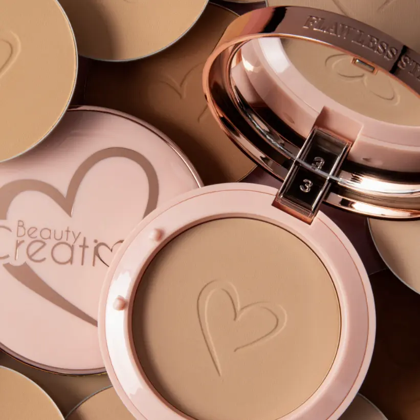 Beauty Creations Flawless Stay Powder Foundation, Long Lasting Cosmetic Formula for a Flawless Base, Suitable for All Skin Types, Fragrance-Free, Flawless Base Foundation