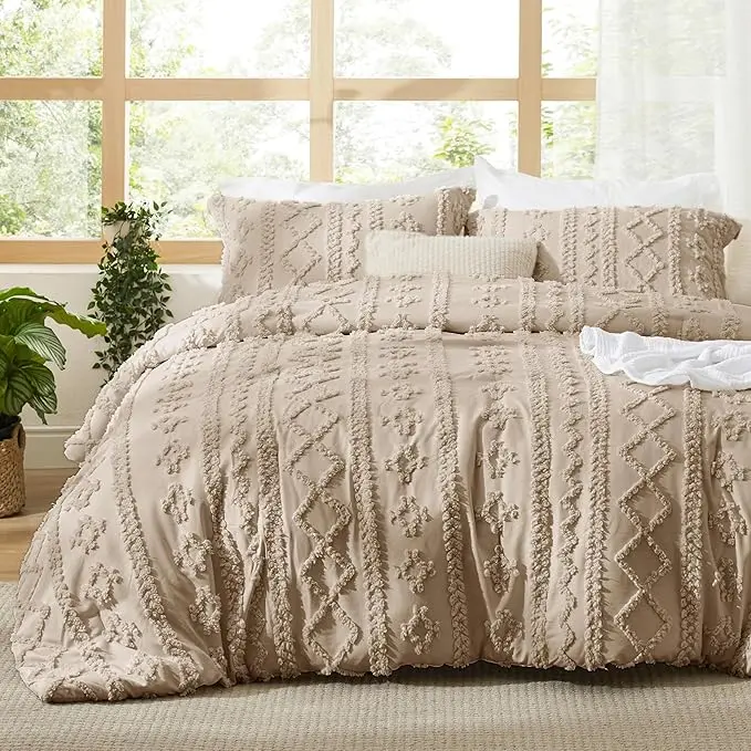 Bedsure 3-Piece GentleSoft Embroidered Bohemian Quilt Comforter Set - Tufted Farmhouse Shabby Chic Jacquard Bedding, All-Season Queen Comforter Set for Boho Decor, Embroidered Bed Set, Bohemian Quilt Set