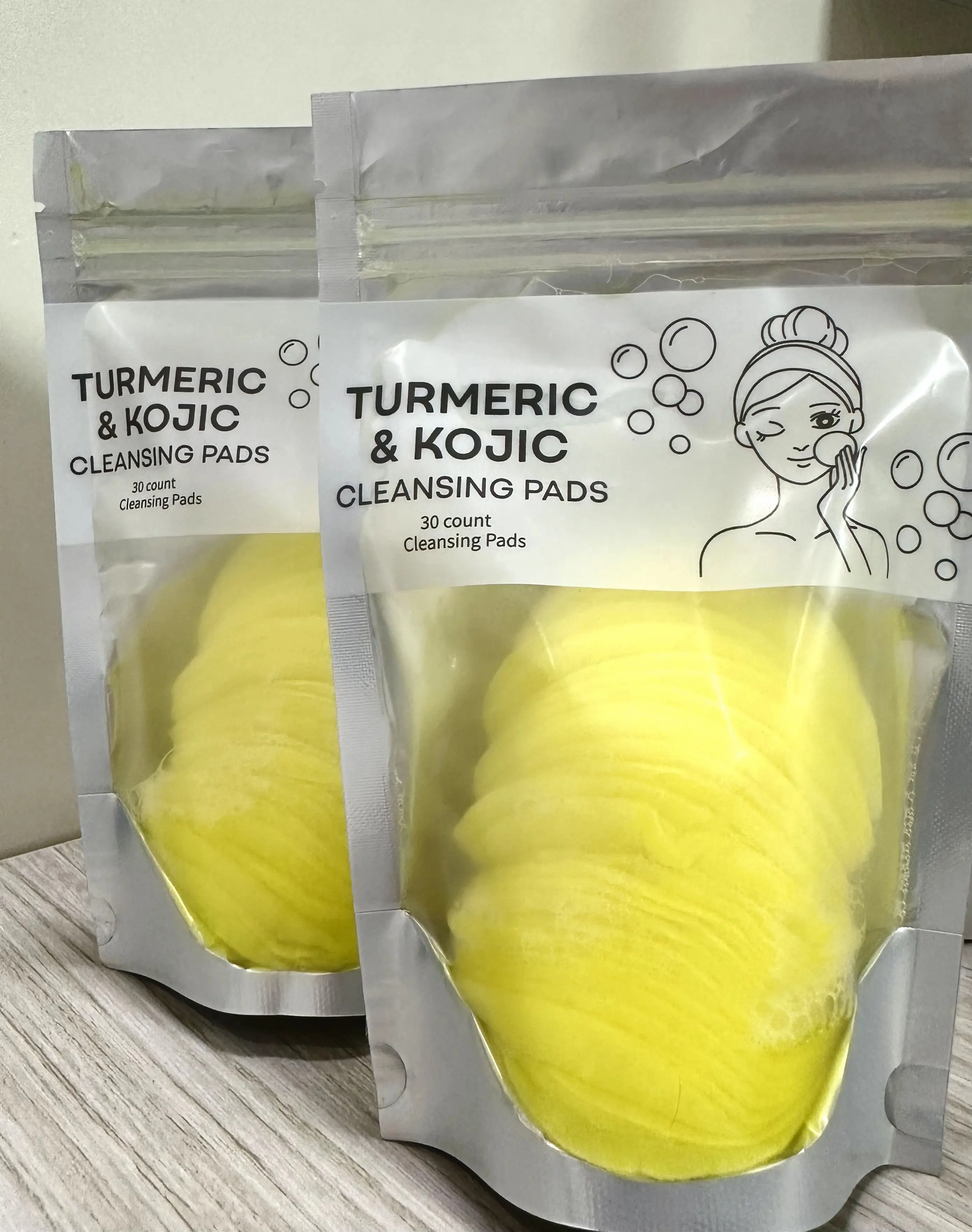Turmeric & Kojic Acid Gentle Foaming Cleanser Pads with Retinol, Chamomile, Convenient Pack for Facial Cleansing, Organic, Skin Repair