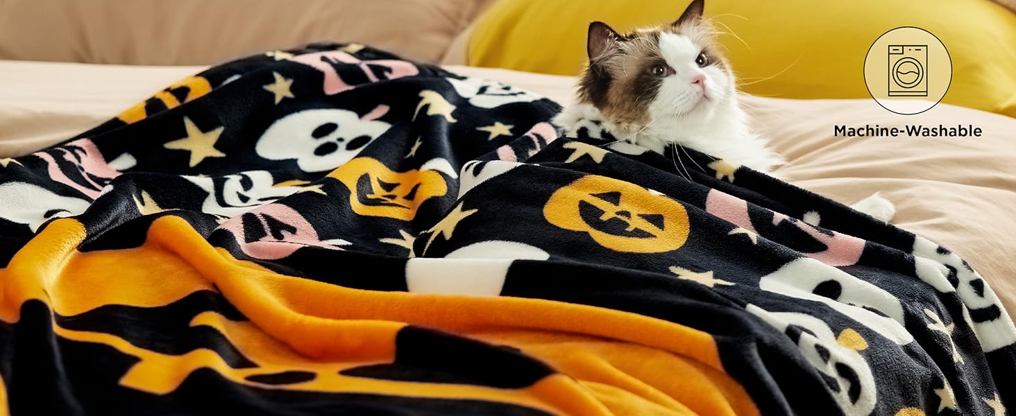 【Spring Glow Up】Bedsure Halloween Pumpkin Sherpa Blanket - Spooky Season Design, Soft & Cozy, Premium Fleece, Easy Care, 50x60 Inch Throw Blanket