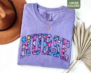 Comfort Colors Floral Nurse Shirt, Nurse T-Shirt, RN Shirt, Nursing School Shirt, Nurse Graduation Gift, New Nurse Appreciation - SHIRT112