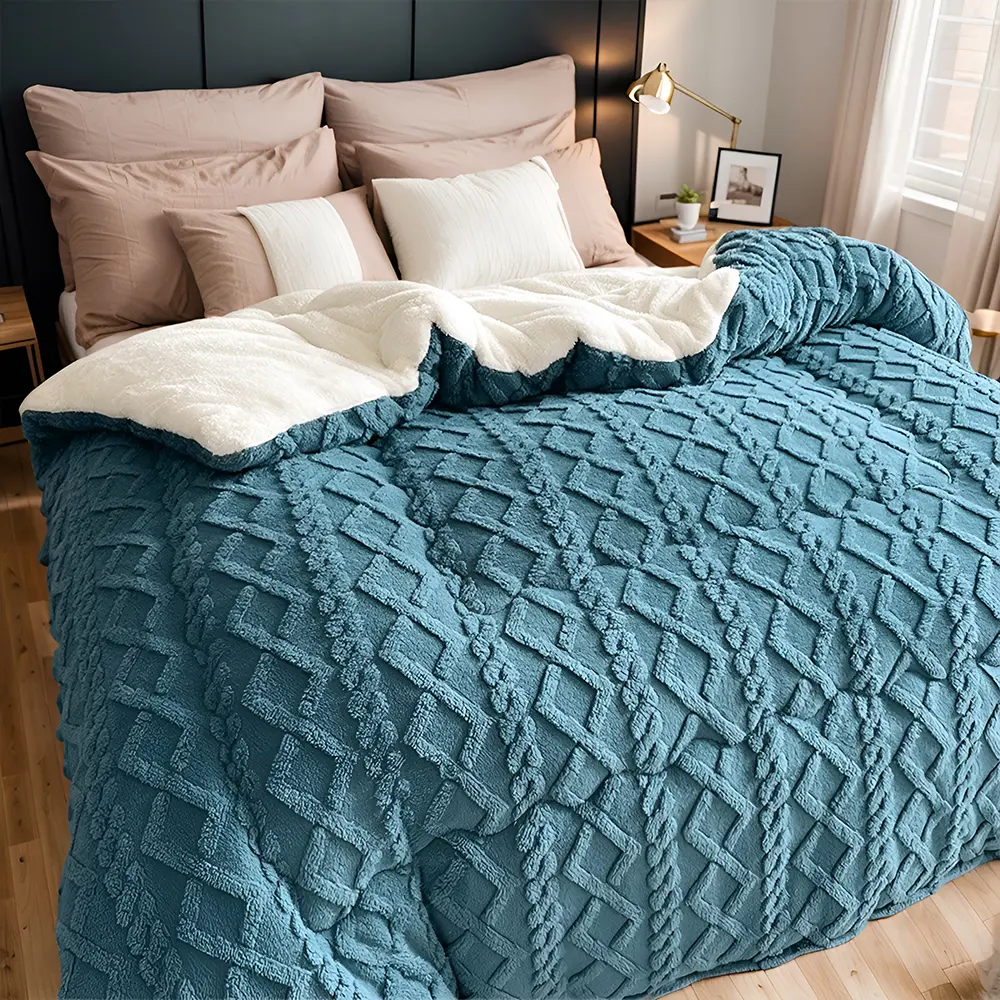 Luxury Taffeta Super Fluffy Duvet Comforter, Winter-Ready, Available in Palatial King, California King, Queen & Twin Sizes, Blue & Gray Color Options