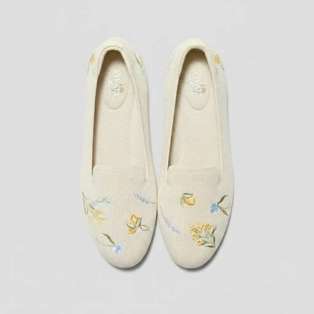 Pale Apricot-French Floral