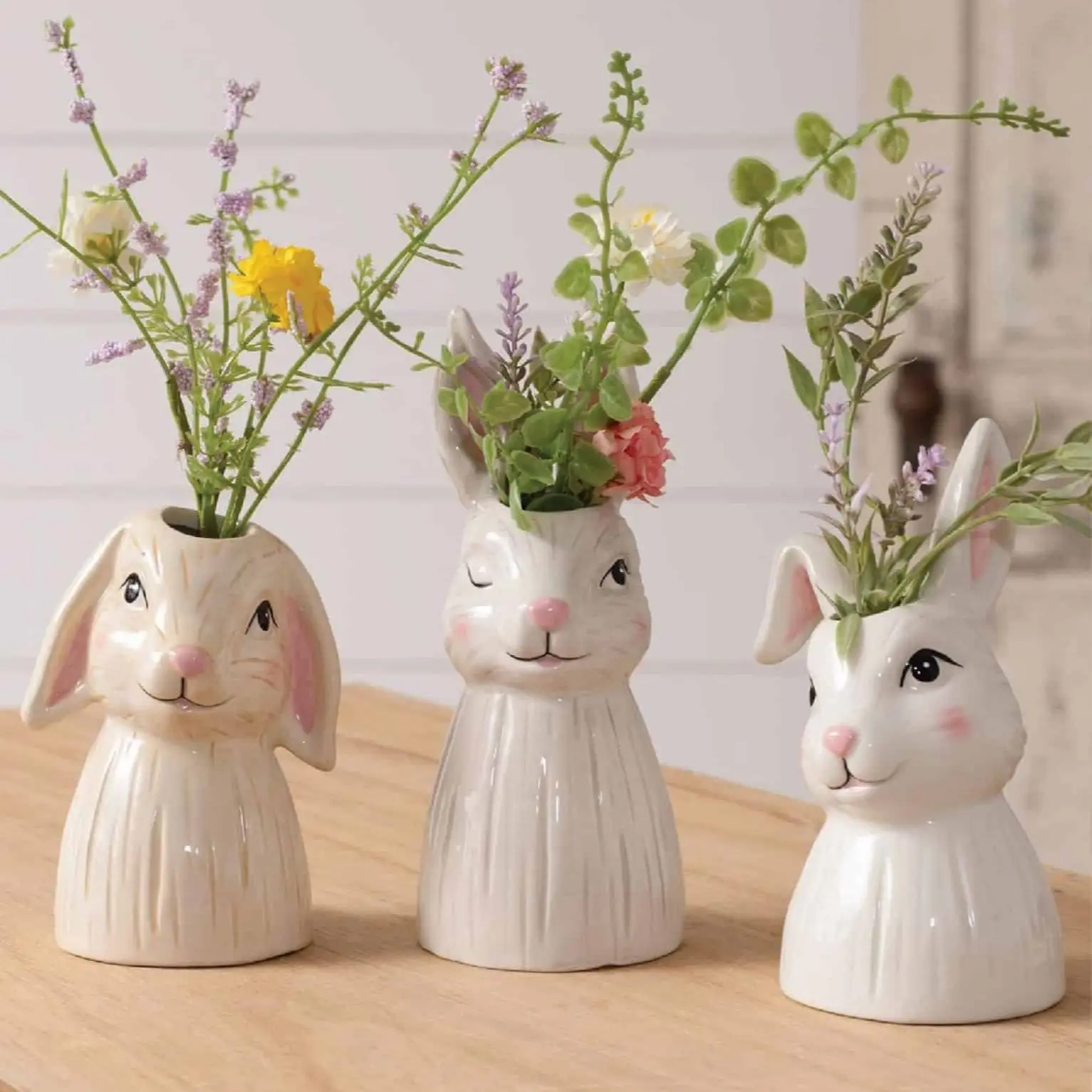 CERAMIC BUNNY RABBIT VASE WHITE COTTAGECORE EASTER SMILE FACE