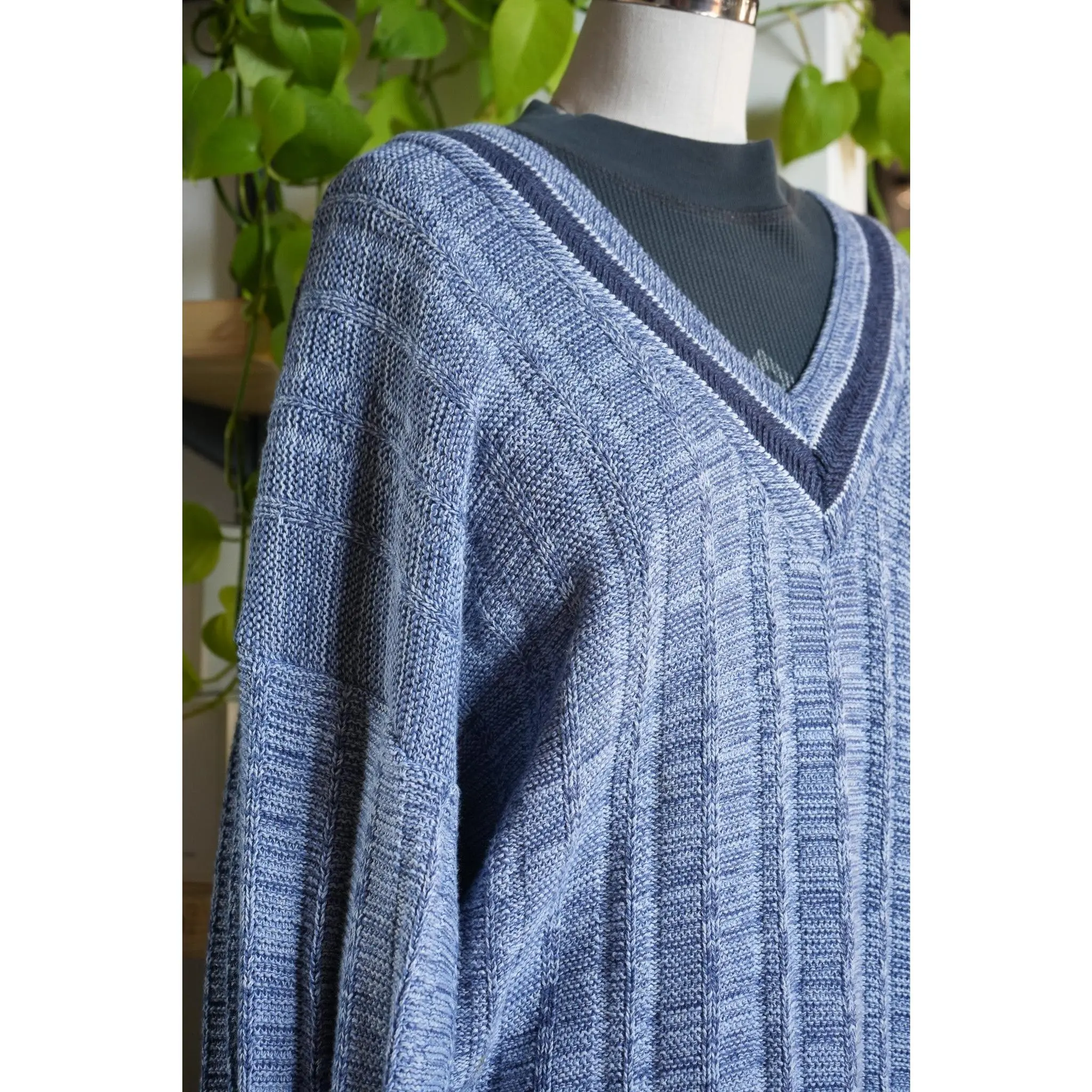 Retro Grandpa Knit – Vintage Jantzen V-Neck Sweater (L, Blue)