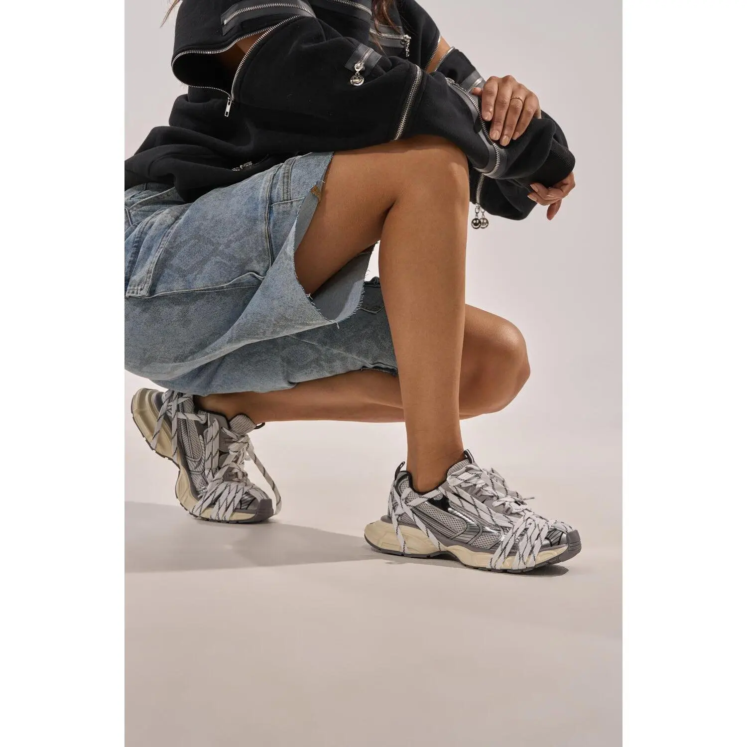 AZALEA WANG SAMURAI GREY MULTI CHUNKY SNEAKER