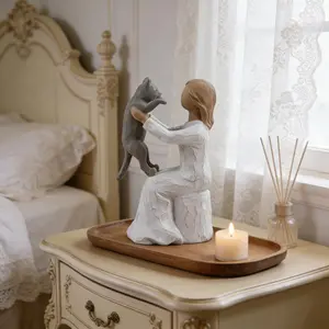 Girl Hugging Cat Statue, Willow Style Girl and Cat Figurines, Gift for Dog Mom, Pet Cat Memorial Gift, Hand-Painted Cat Statue Decorations, Friendship