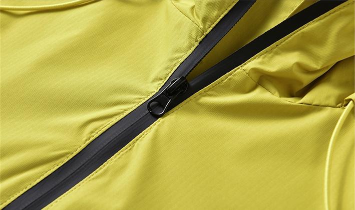 Spring and Autumn Half Zipper Hooded Pullover Sports Jacket Top Men's, New Autumn Jacket, Men's Windproof and Waterproof Outdoor Sports Mountaineering Fishing Suit, Pullover Men's Jacket, Multi-Pocket Sports Style Outdoor Loose Breathable Long Sleeve Top