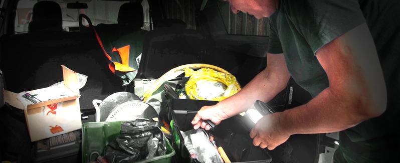 AgriEyes W56B Wireless Beacon Light USB-C LED Rechargeable Strobe Light with Magnetic Base IP67 Waterproof 32 LEDs 12-Hour Continuous Use Emergency High Lumens AgriEyes W56B Wireless Beacon Light USB-C LED Rechargeable Strobe Light with Magnetic Base IP67 Waterproof 32 LEDs 12-Hour Continuous Use Emergency High Lumens