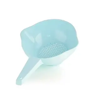 Strainer 1 Quart with hangle