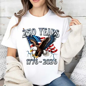 Personalized design, American Eagle Independence Day 250th Anniversary (1776-2026) T-shirt, white patriotic flag and bird pattern, suitable for celebrations and national events