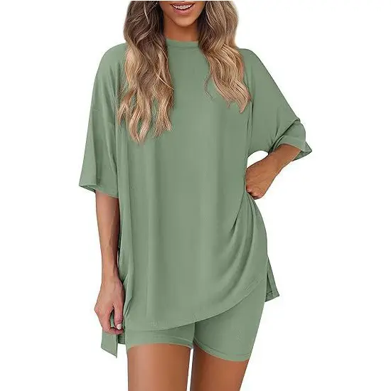 Round-neck Light Green
