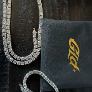 GLD Diamond Tennis Bracelet in White Gold- 5mm - Perfect Gift