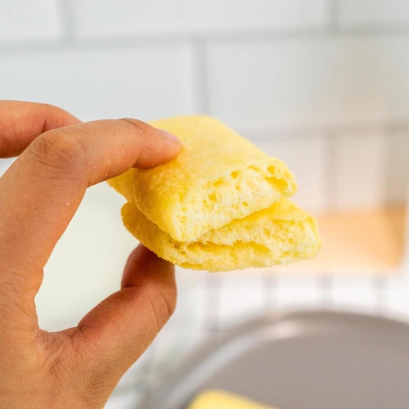 Milk Korean Rice Snack – 24 Pack Kid-Friendly School Snack, Rice, Non-Fried, Zero Trans Fat, Individually Wrapped, 240g (8.47oz) 밀크 쌀과자