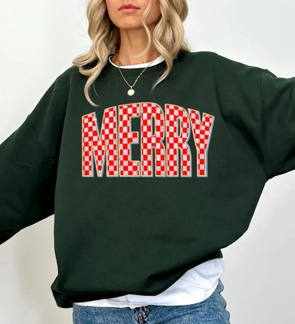 Merry Christmas Sweatshirt, Retro Merry Graphic Crewneck, Checkered Merry Holiday Shirt, Minimalist Festive Xmas Sweater, Cozy Winter Season Outfit, Trendy Christmas Party Pullover, Holiday Season Gift for Women and Men, Festive Xmas Apparel