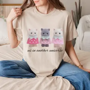 Calico Critters Graphic Tee Trending It Girl Y2K Coquette Shirt Womenswear