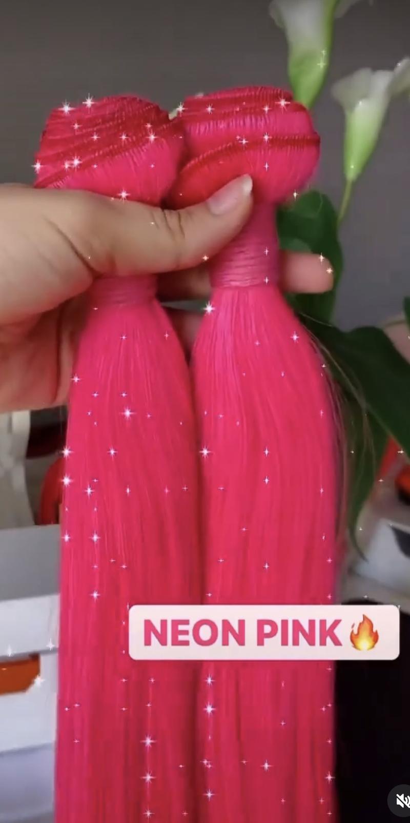 100% Russian Human Hair Extensions/Neon Pink - Extensiones de Cabello Ruso 100% Humano/Rosa fucsia fosforescente