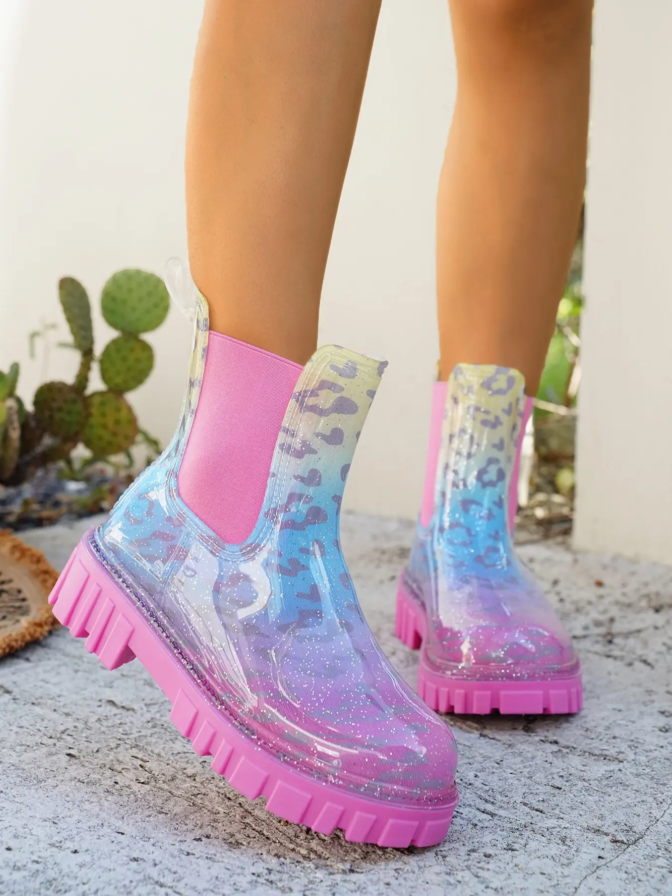 Gradient Leopard Glitter Chelsea Rain Boots Women, Thick Sole Anti-Slip Waterproof Rainbow Color Cigarette Boots, Outdoor Casual Short Rain Shoes, Non Slip Boots, Trudge Boots