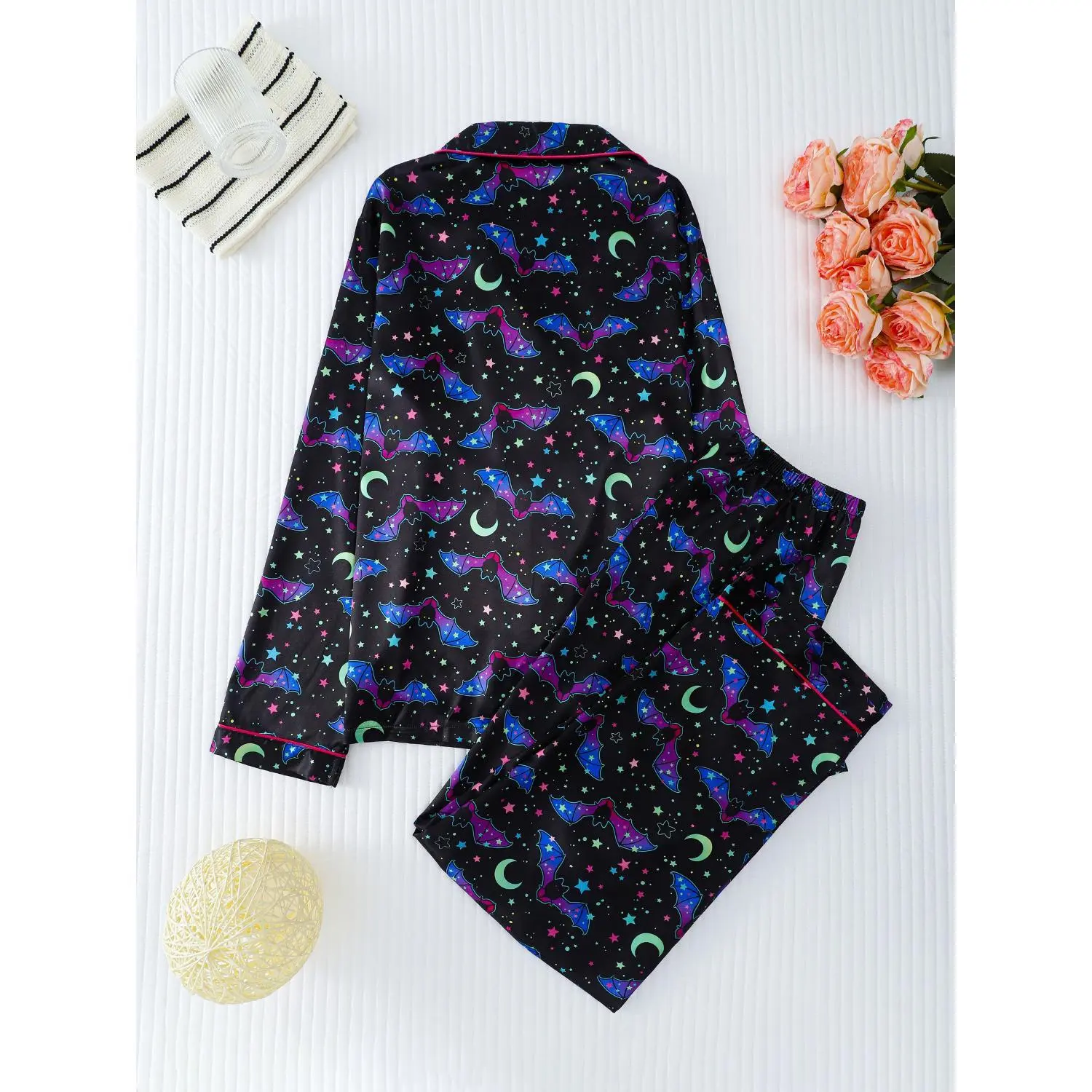 Halloween Moon Bat Women's Long-Sleeve Pajama Set with Pants - Spooky Festive Loungewear