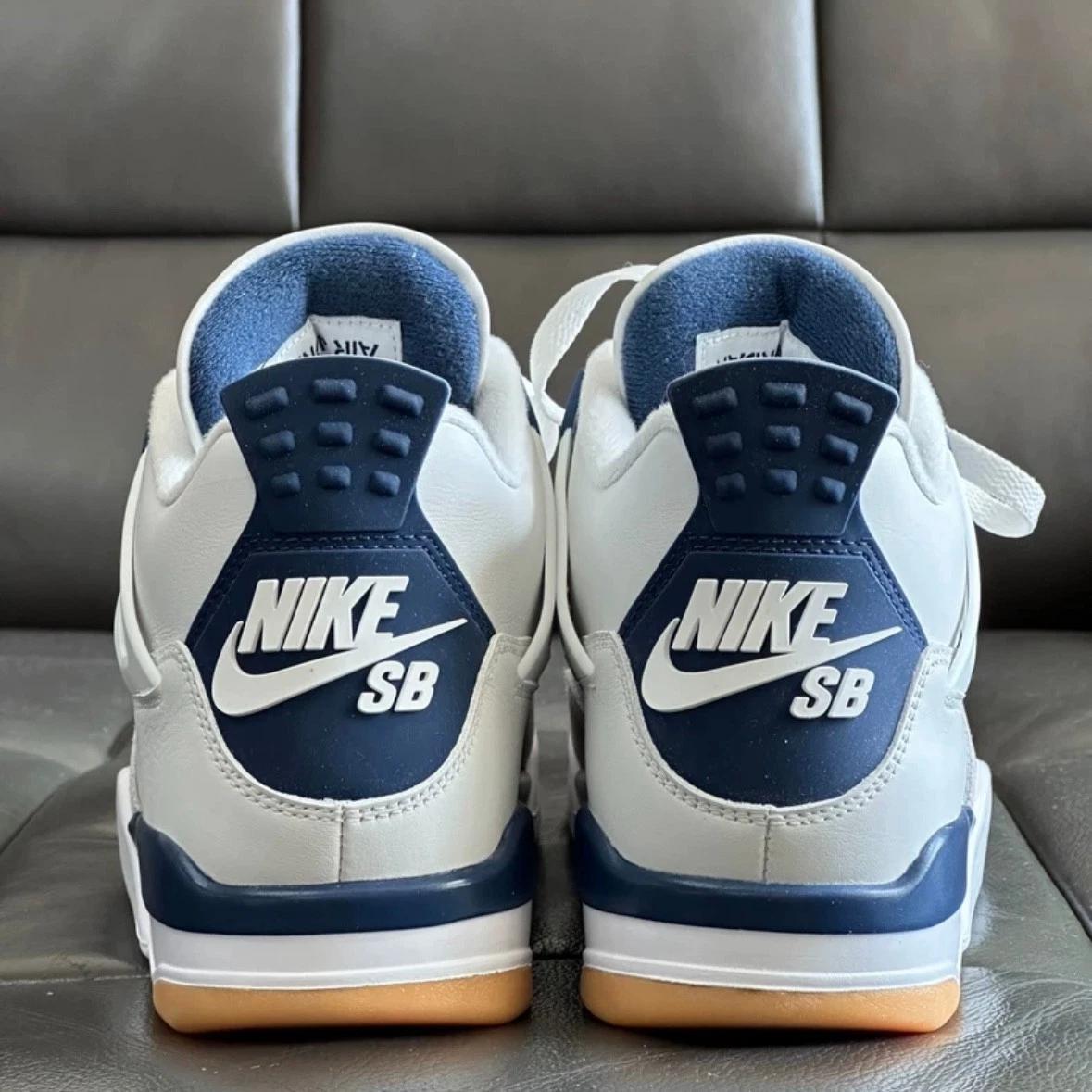 Nike SB x Jordan Air Jordan 4 "Navy" Textile & Synthetic Leather Mid-Top Retro Basketball Shoes Unisex White & Blue All Seasons Lightweight Comfortable Versatile