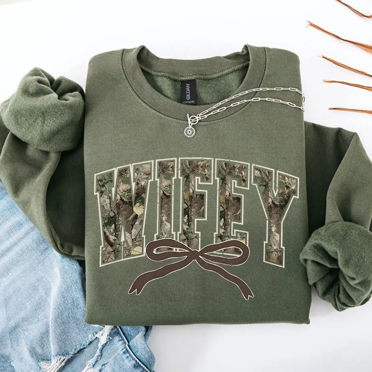 Camouflage Wifey Sweatshirt – Camo Hunting Wife Graphic Crewneck, Adorable Country Wife Pullover, Outdoor Hunting Gift For Wife, Unisex Long Sleeve Crewneck Shirt