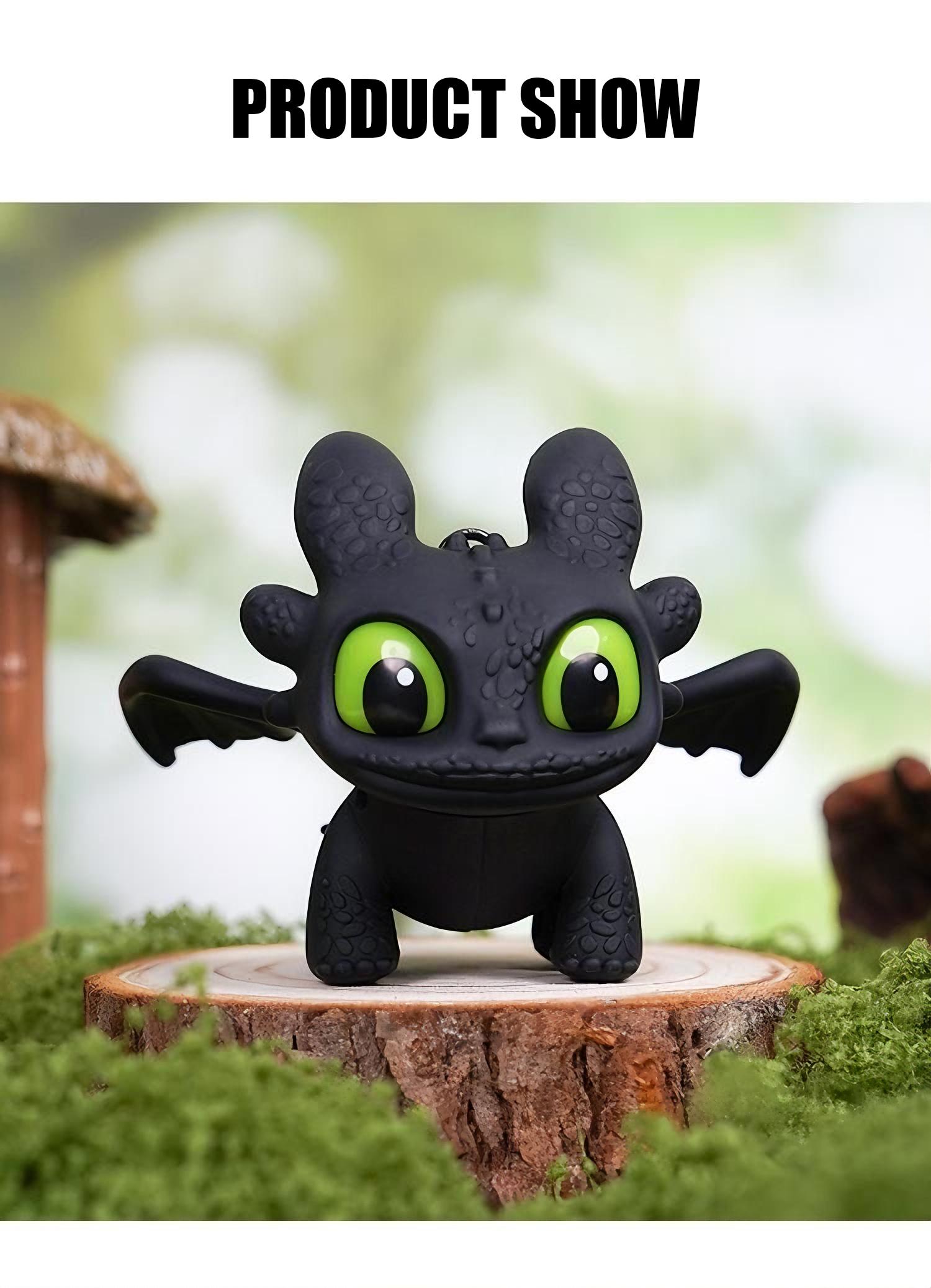 DIYCOM How to Train Your Dragon Night Fury Dragon Keychain Glow in the Dark Mini Dragon Pendant with Moving Wings Trendy Bag Charm Car Ornament Keychain Gift Christmas Gift Birthday Peripheral