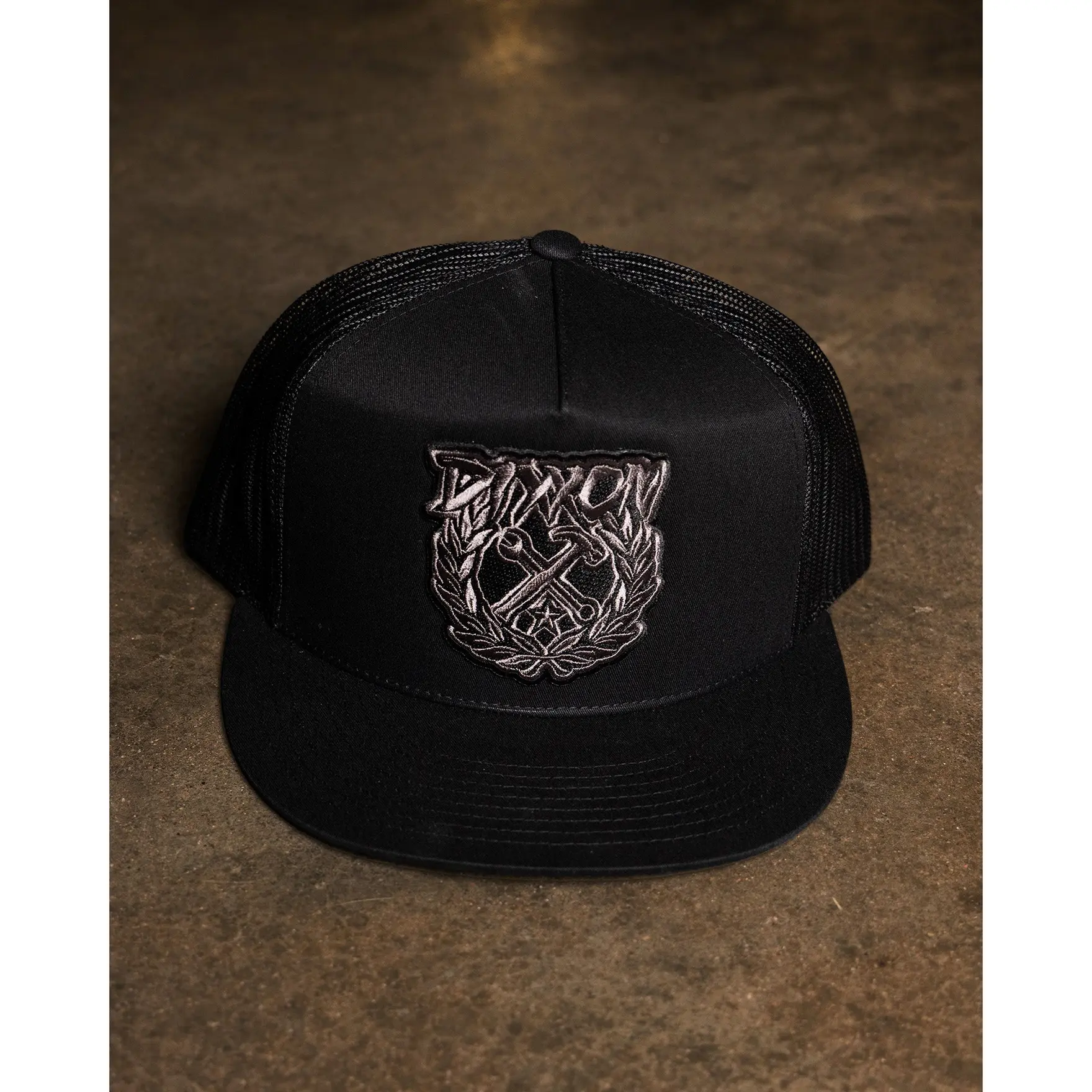 Party Crest Flat Bill Trucker Snapback - Black & Gray